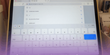 keyboard not showing up on iPad
